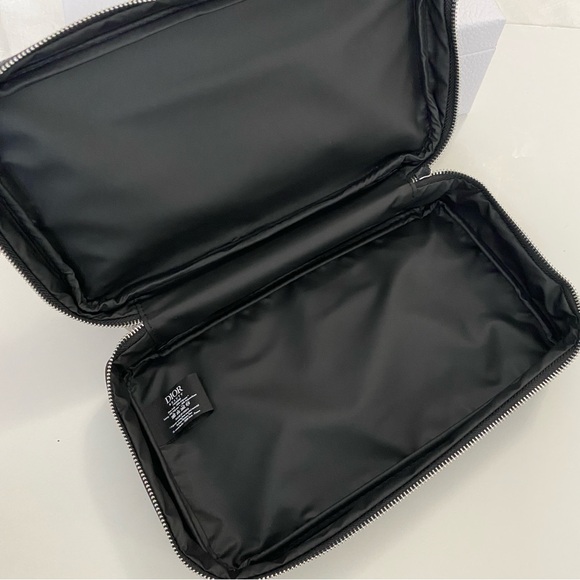 Dior Beauty Backstage Makeup Brush Set - Picture 6 of 10